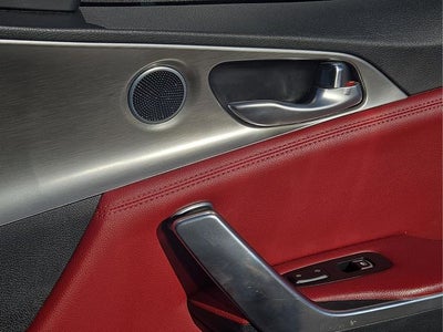 2022 Kia Stinger GT1