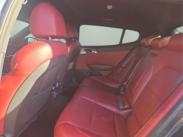 2022 Kia Stinger GT1