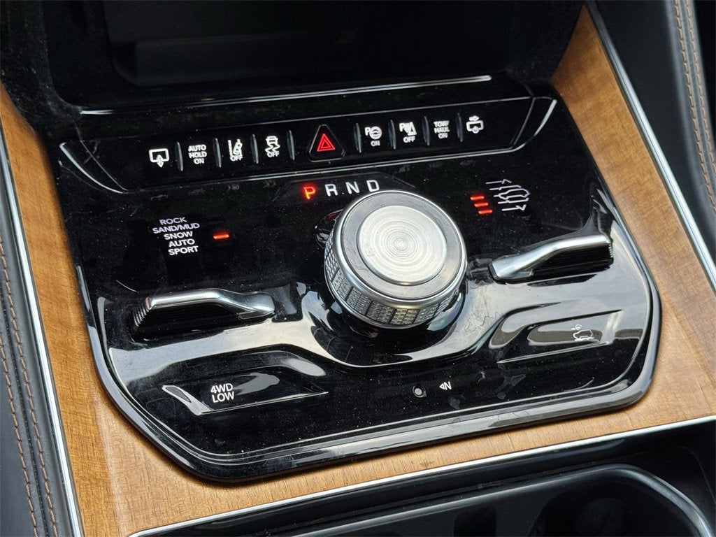 2022 Jeep Grand Wagoneer Series III