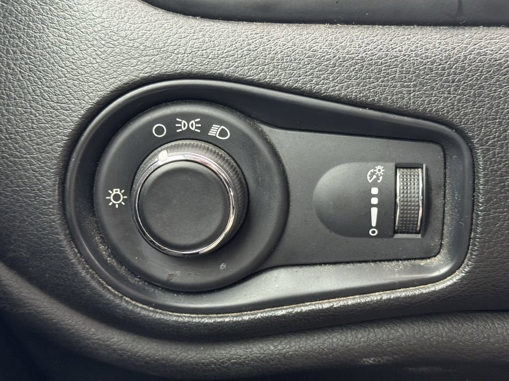 2020 Jeep Renegade Jeepster