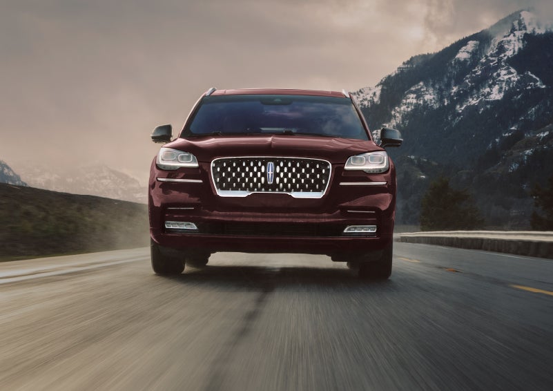 A 2024 Lincoln Aviator® SUV is shown in the Diamond Red exterior color. | Casa Lincoln in El Paso TX