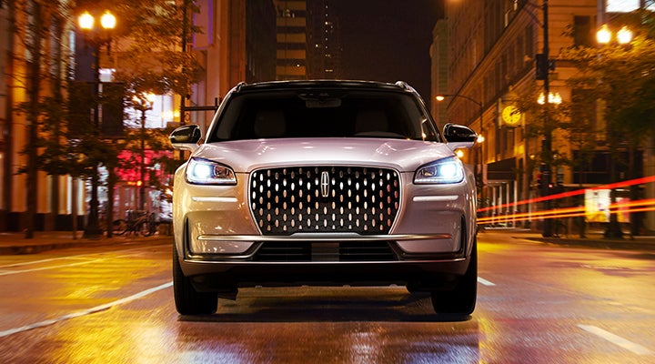 The striking grille of a 2024 Lincoln Corsair® SUV is shown. | Casa Lincoln in El Paso TX