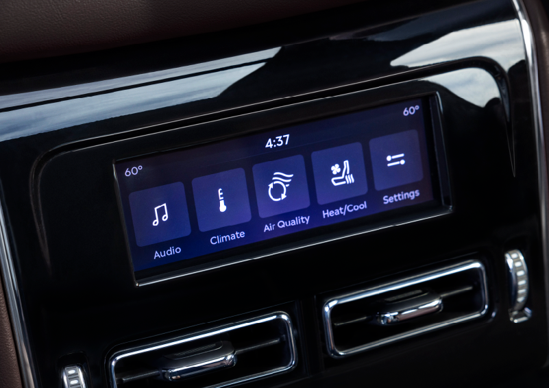 Driver controls like music, temperature, air quality, settings, and heat/cool seats are shown. | Casa Lincoln in El Paso TX