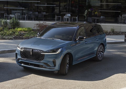 A 2026 Lincoln Black Label™ Aviator® SUV is shown with the available Special Edition Package. | Casa Lincoln in El Paso TX