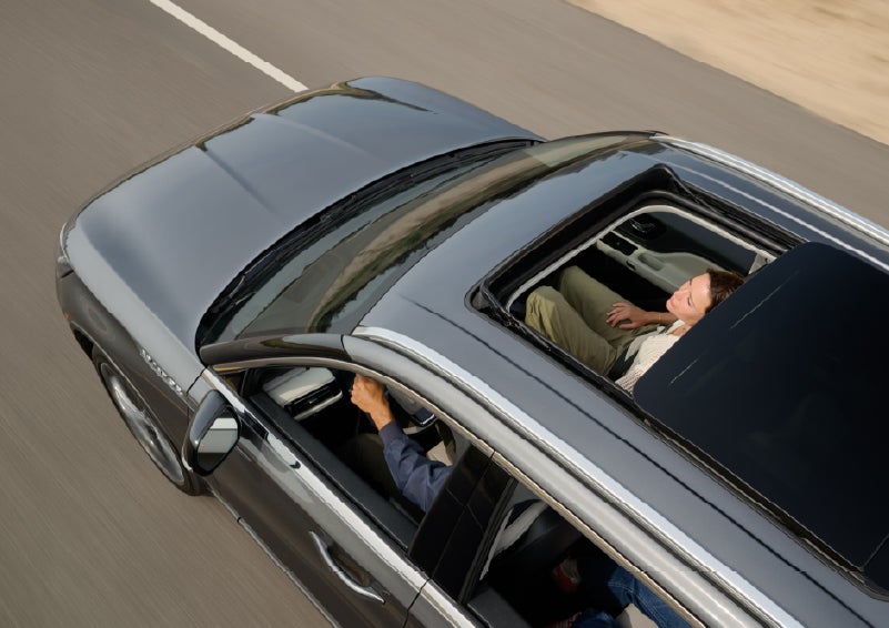 The available panoramic Vista Roof® of a 2027 Lincoln Aviator® SUV is open. | Casa Lincoln in El Paso TX