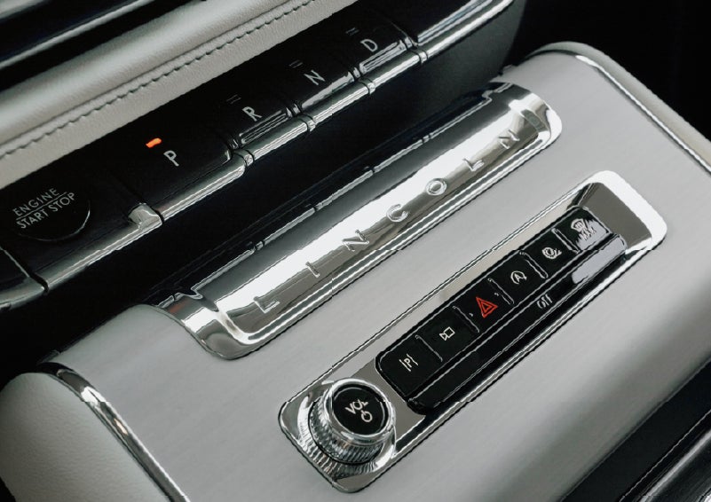 The piano key gear selector of a 2027 Lincoln Aviator® Back Label™ SUV. | Casa Lincoln in El Paso TX