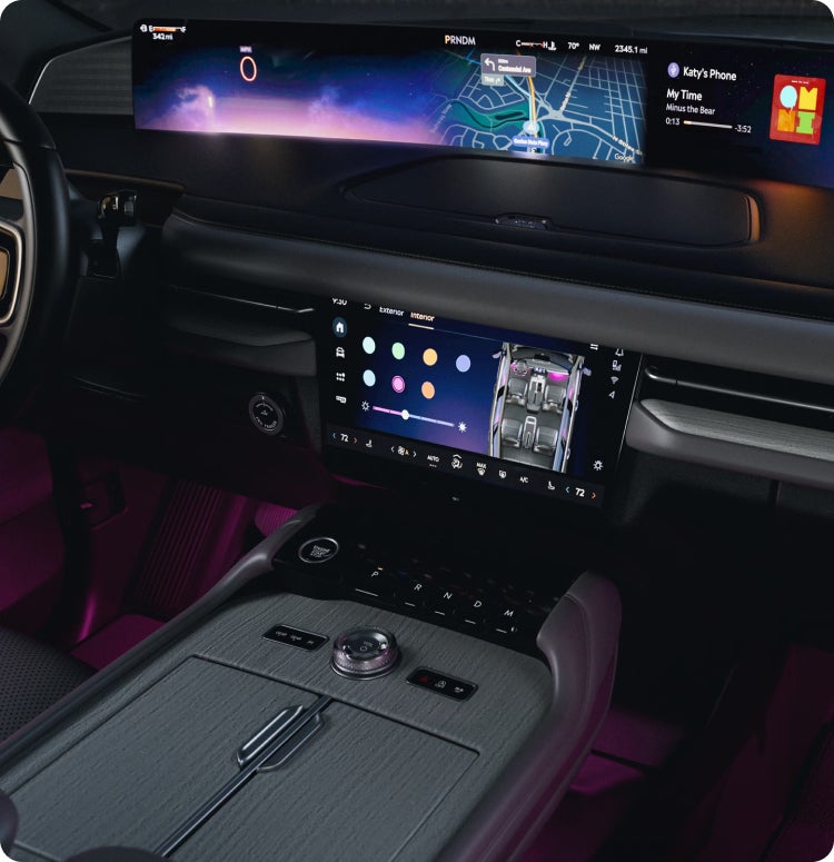 Lincoln Navigator center console