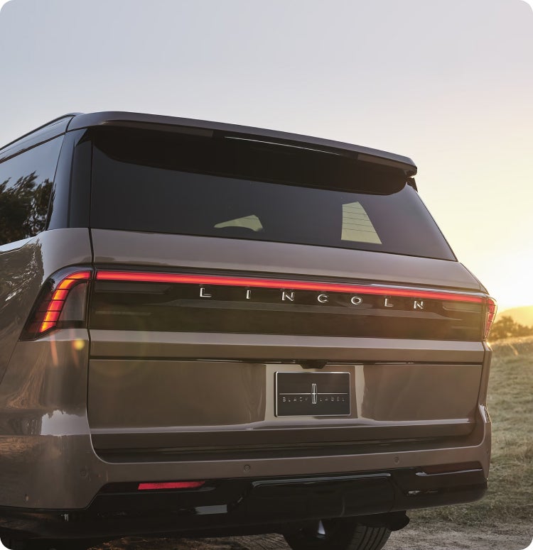 Rear of Bronze Lincoln Navigator
